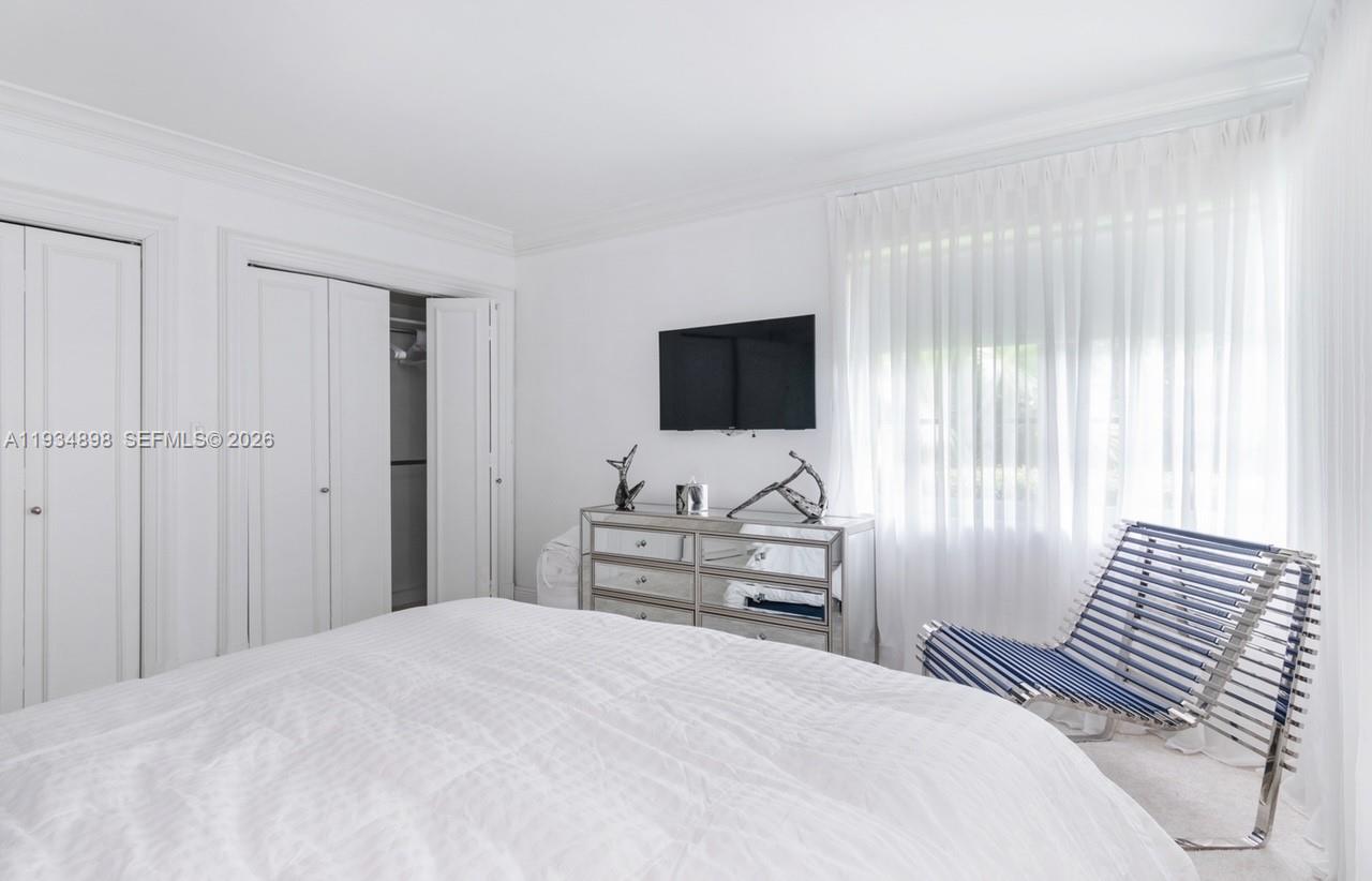 286 Bal Bay Dr #4, Bal Harbour FL 33154