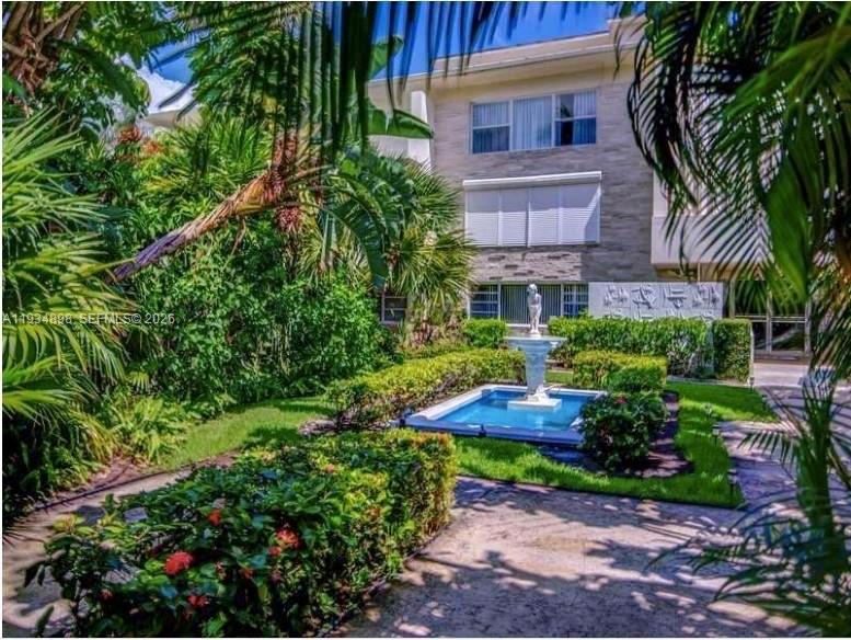 286 Bal Bay Dr #4, Bal Harbour FL 33154