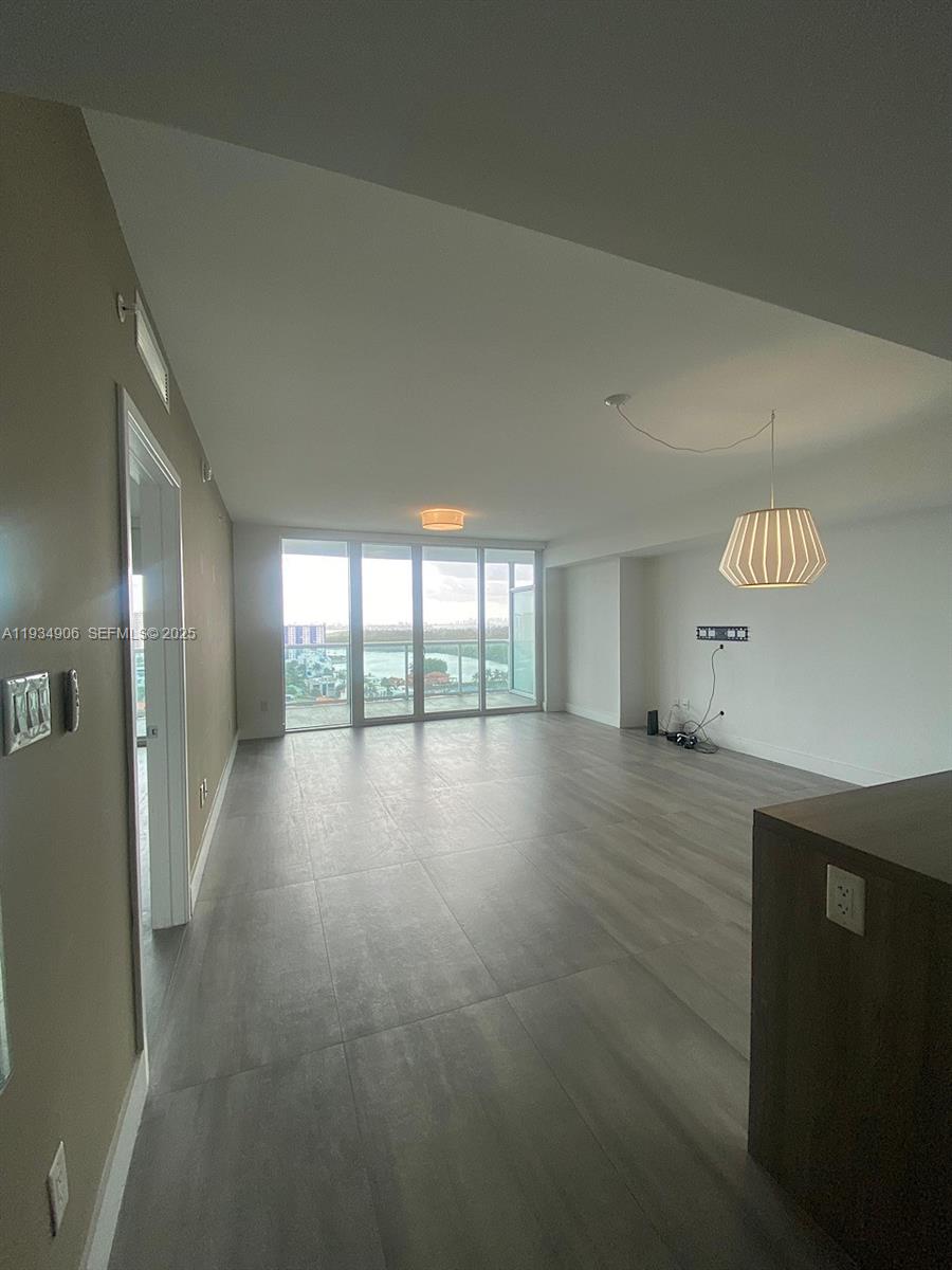 400 Sunny Isles Blvd #1616, Sunny Isles Beach FL 33160