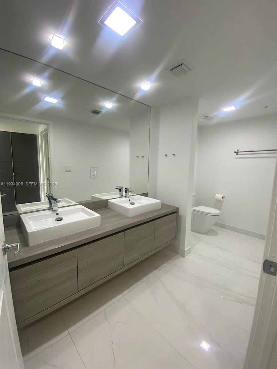 400 Sunny Isles Blvd #1616, Sunny Isles Beach FL 33160