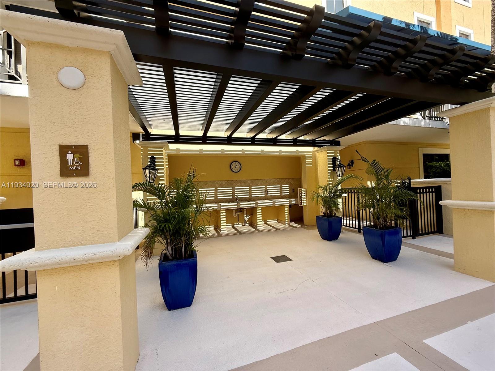8395 SW 73rd Ave #417, Miami FL 33143