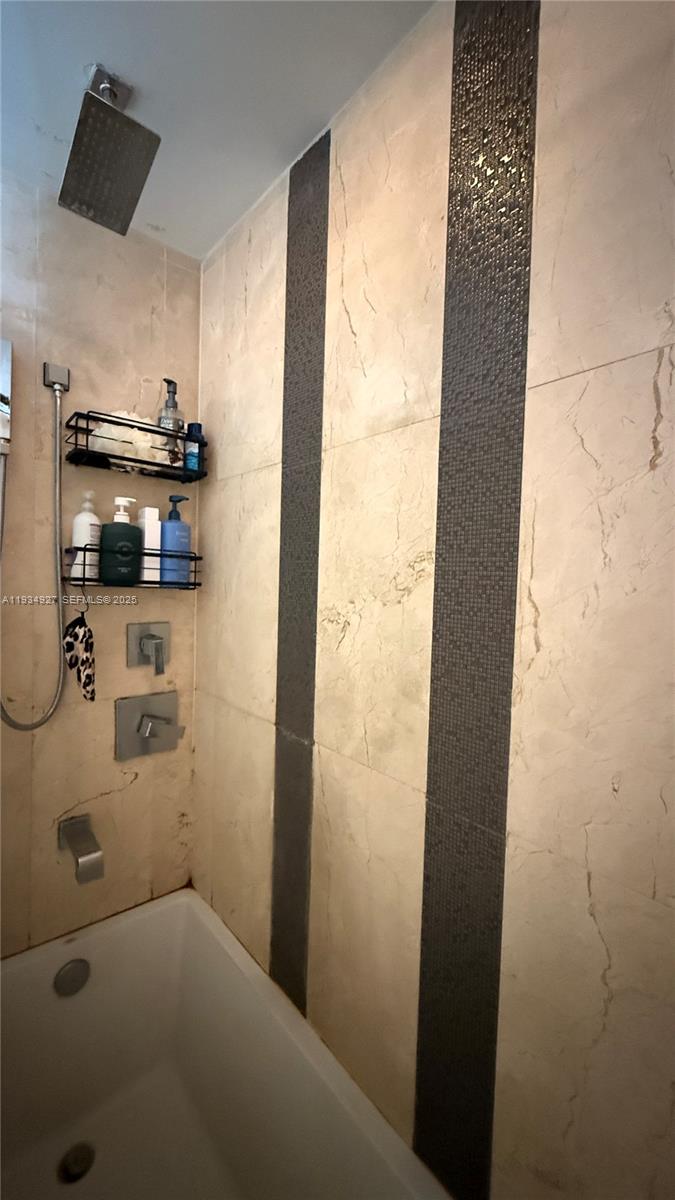 601 NE 27th #1003, Miami FL 33137