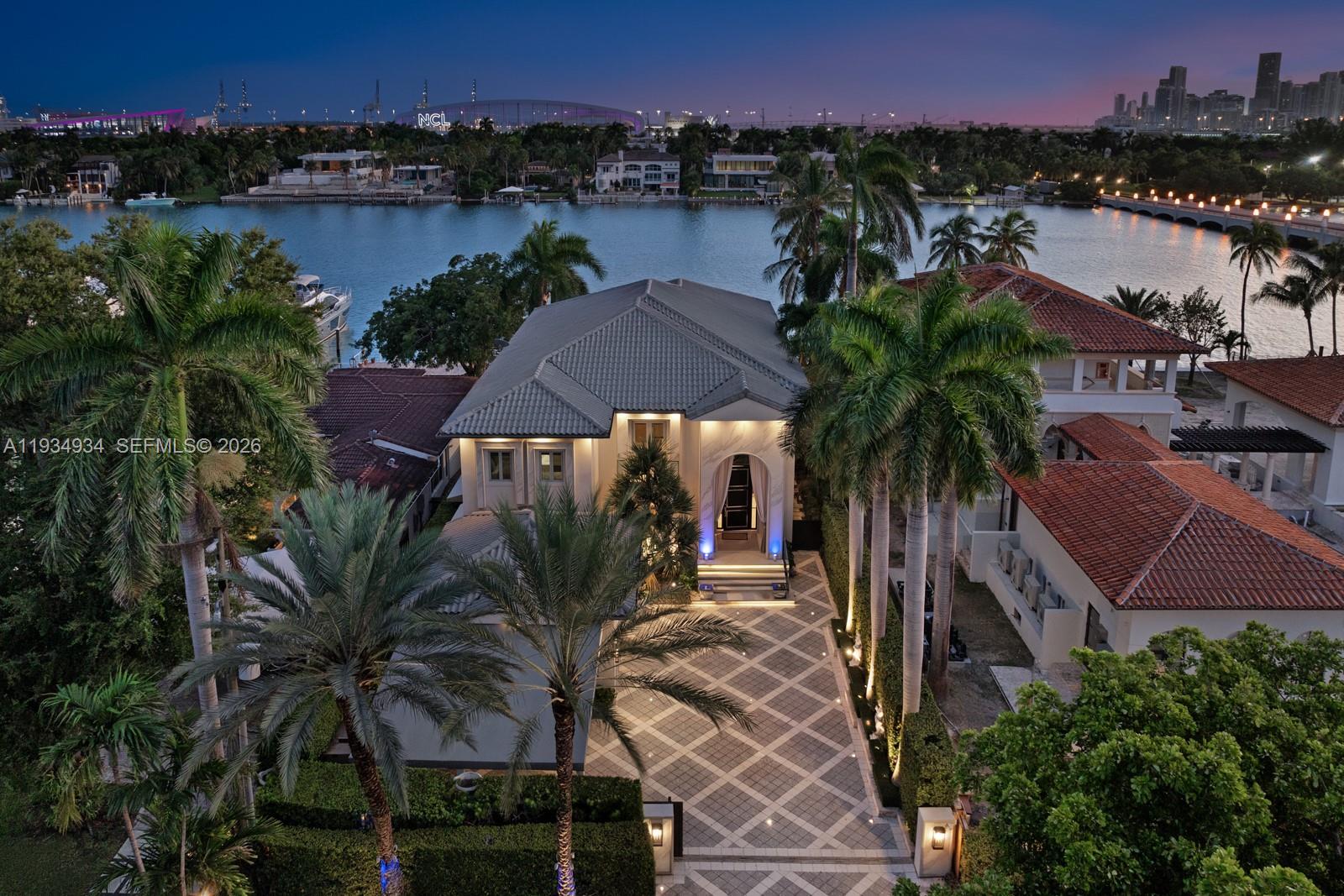 176 S Hibiscus Drive, Miami Beach FL 33139