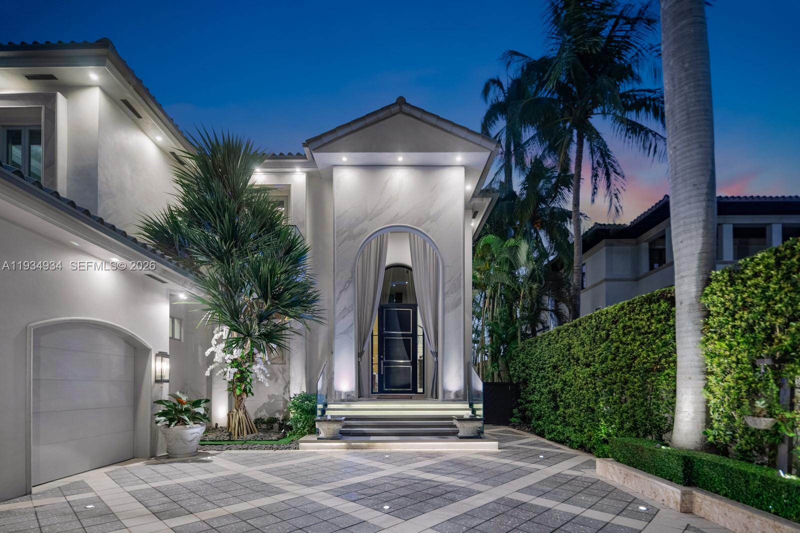176 S Hibiscus Drive, Miami Beach FL 33139