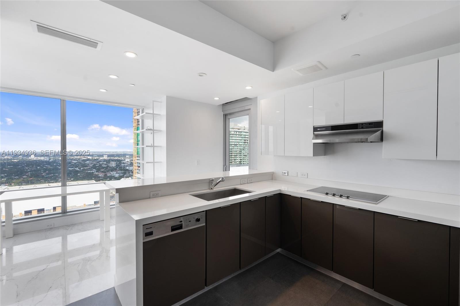 1425 Brickell Ave #47B, Miami FL 33131