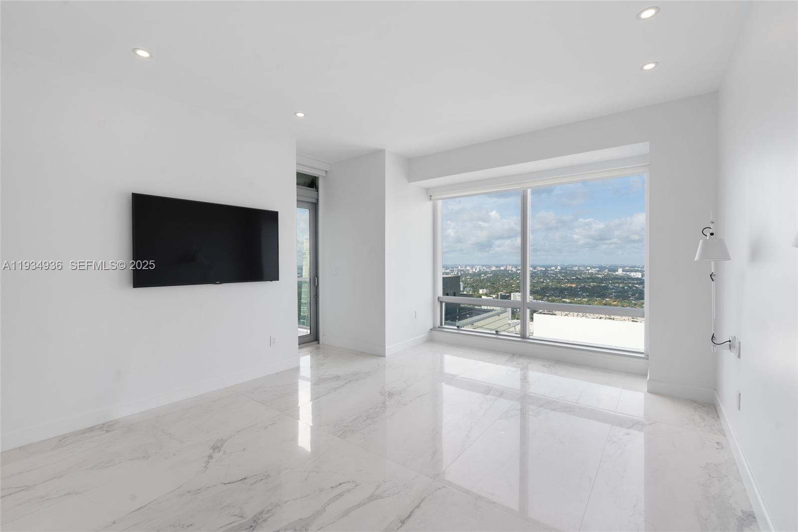 1425 Brickell Ave #47B, Miami FL 33131