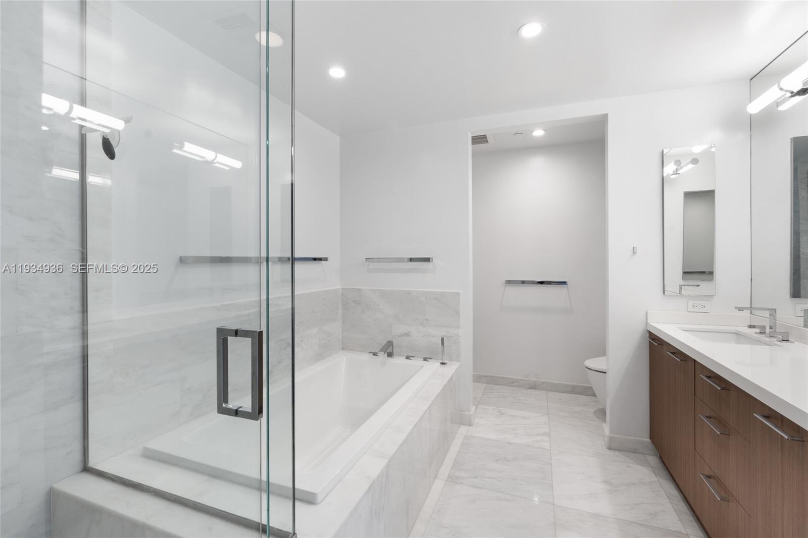 1425 Brickell Ave #47B, Miami FL 33131