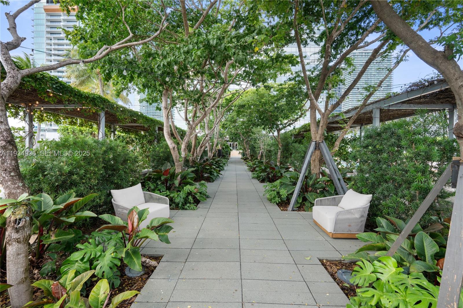 1425 Brickell Ave #47B, Miami FL 33131