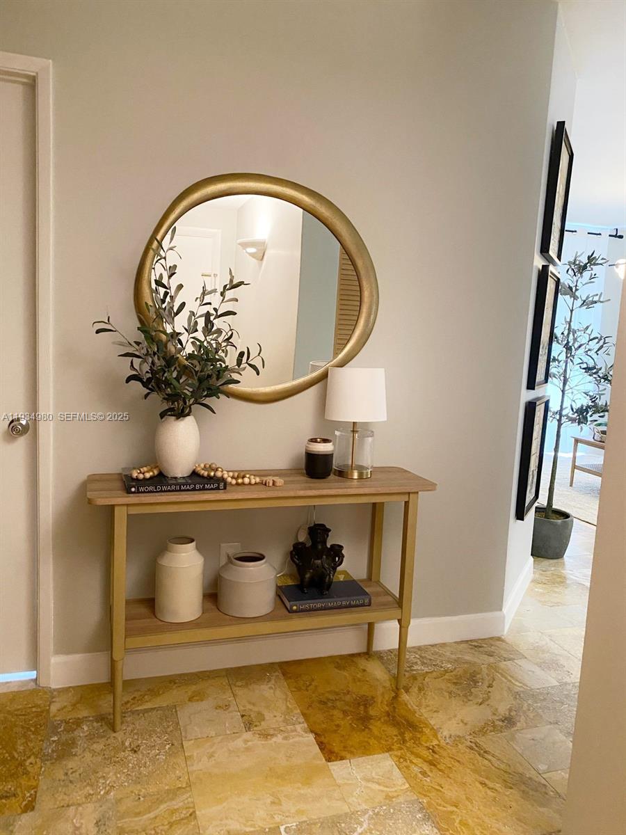 19501 E Country Club Dr #9108, Aventura FL 33180