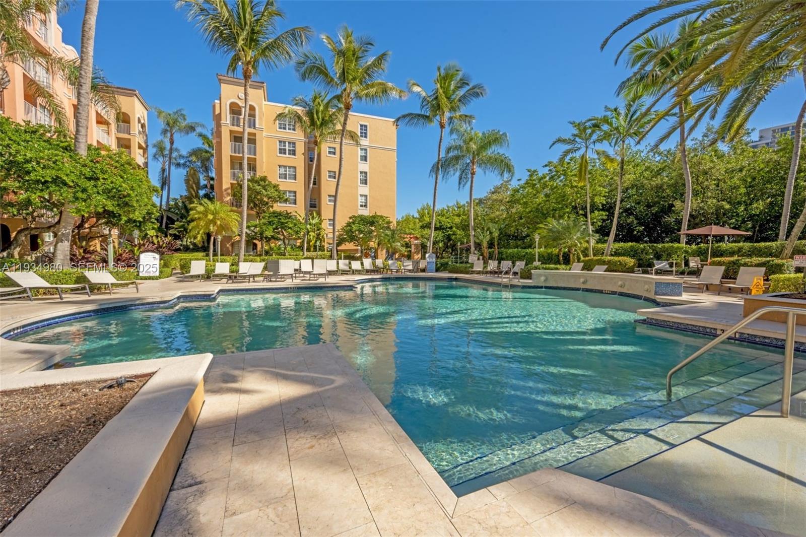 19501 E Country Club Dr #9108, Aventura FL 33180