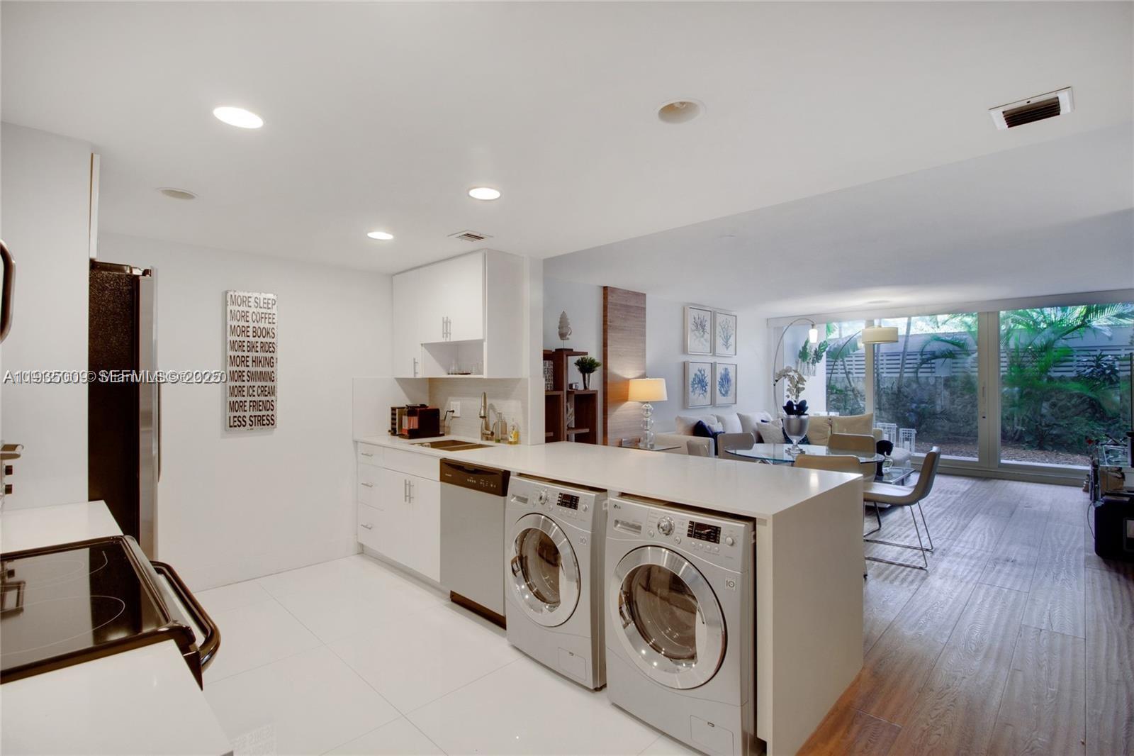 155 Ocean Lane Dr #104, Key Biscayne FL 33149