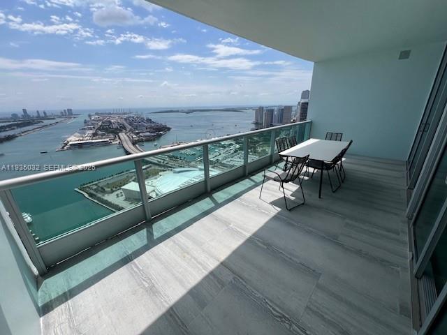 900 Biscayne Blvd #5605, Miami FL 33132