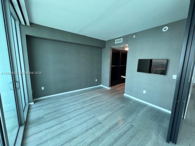 900 Biscayne Blvd #5605, Miami FL 33132