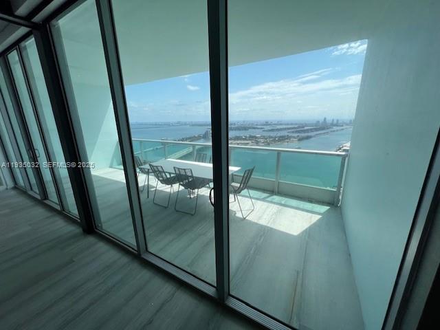 900 Biscayne Blvd #5605, Miami FL 33132