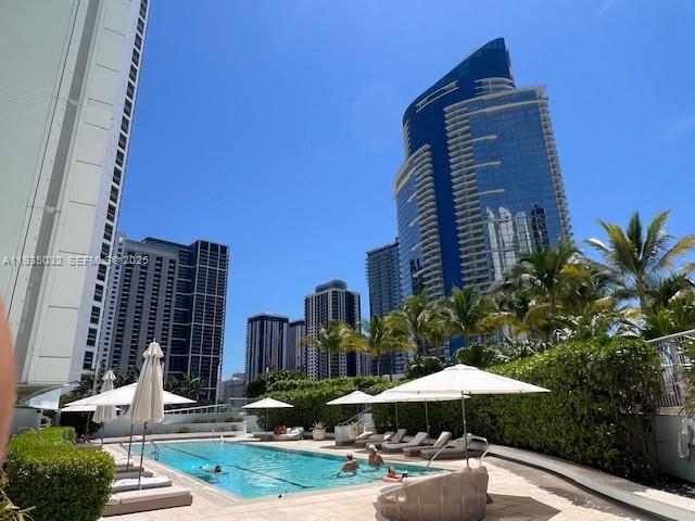 900 Biscayne Blvd #5605, Miami FL 33132