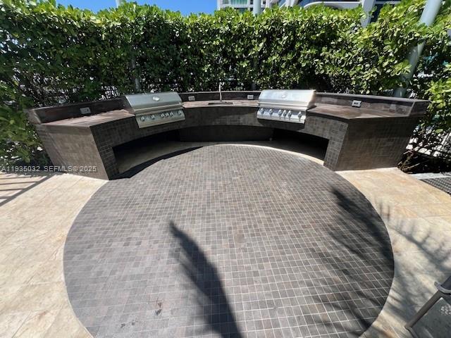 900 Biscayne Blvd #5605, Miami FL 33132
