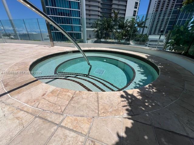 900 Biscayne Blvd #5605, Miami FL 33132