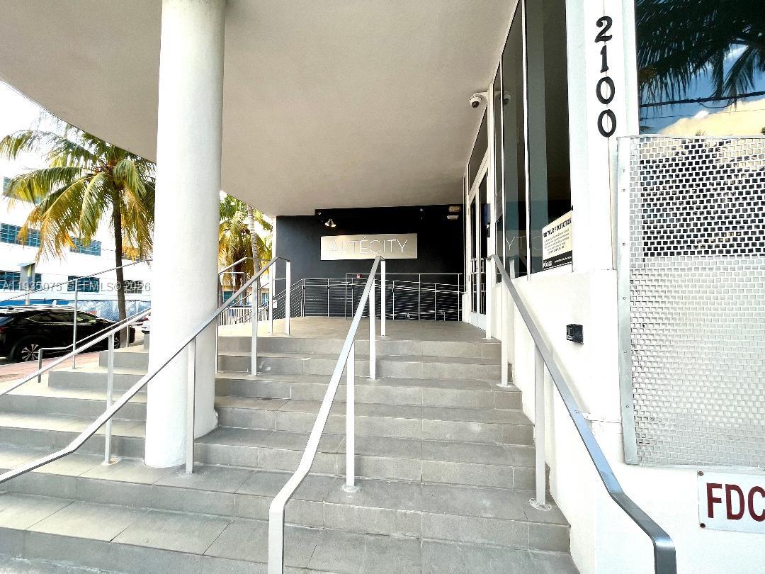 2100 Park Ave #104, Miami Beach FL 33139