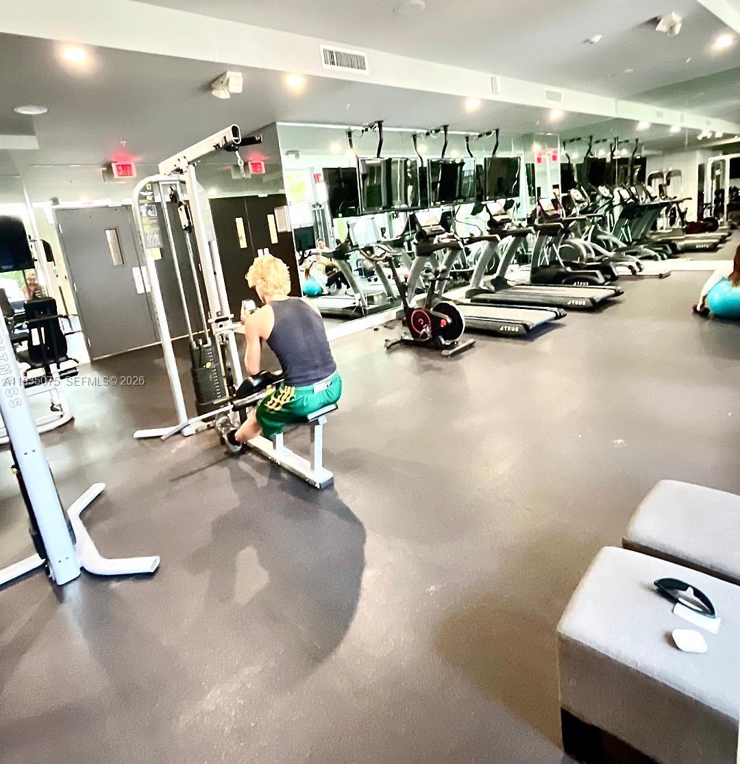 2100 Park Ave #104, Miami Beach FL 33139