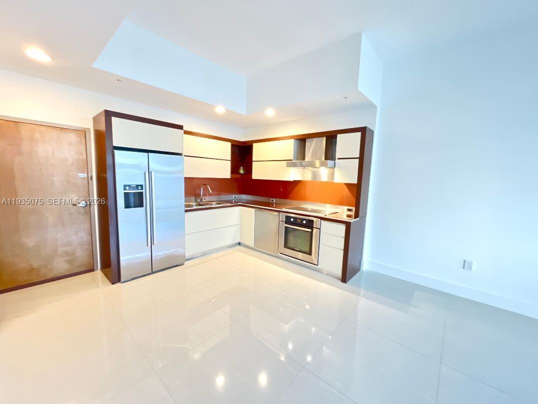 2100 Park Ave #104, Miami Beach FL 33139