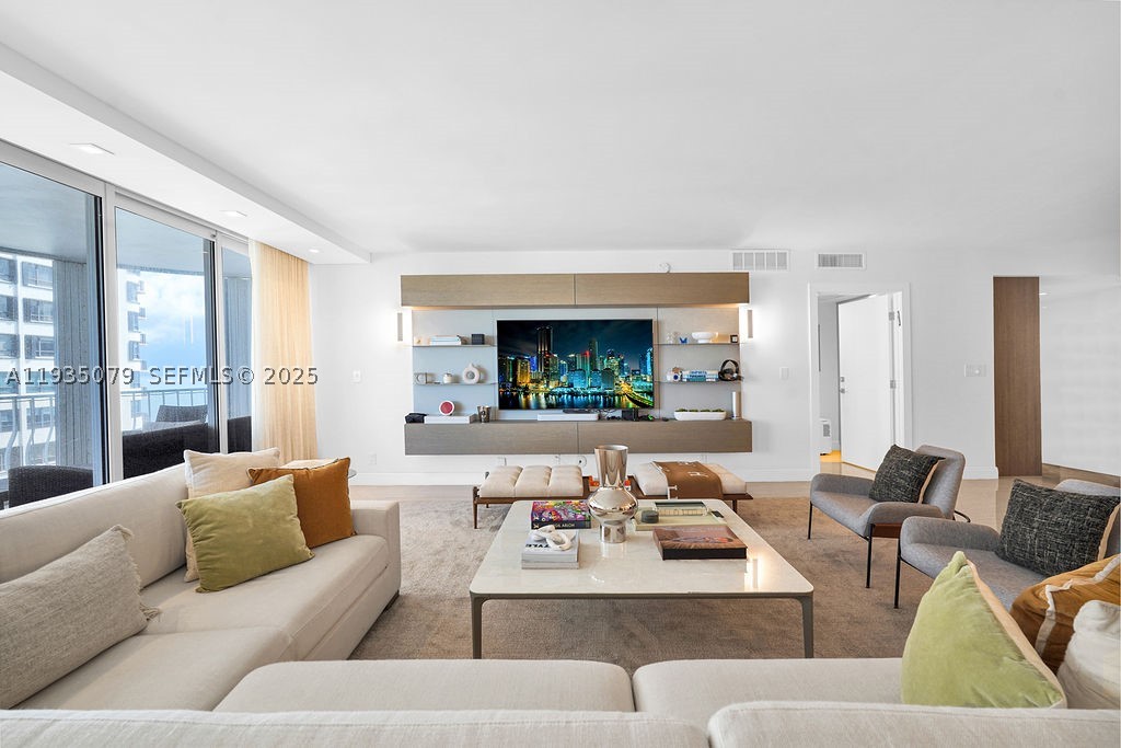10155 Collins Ave #1106, Bal Harbour FL 33154