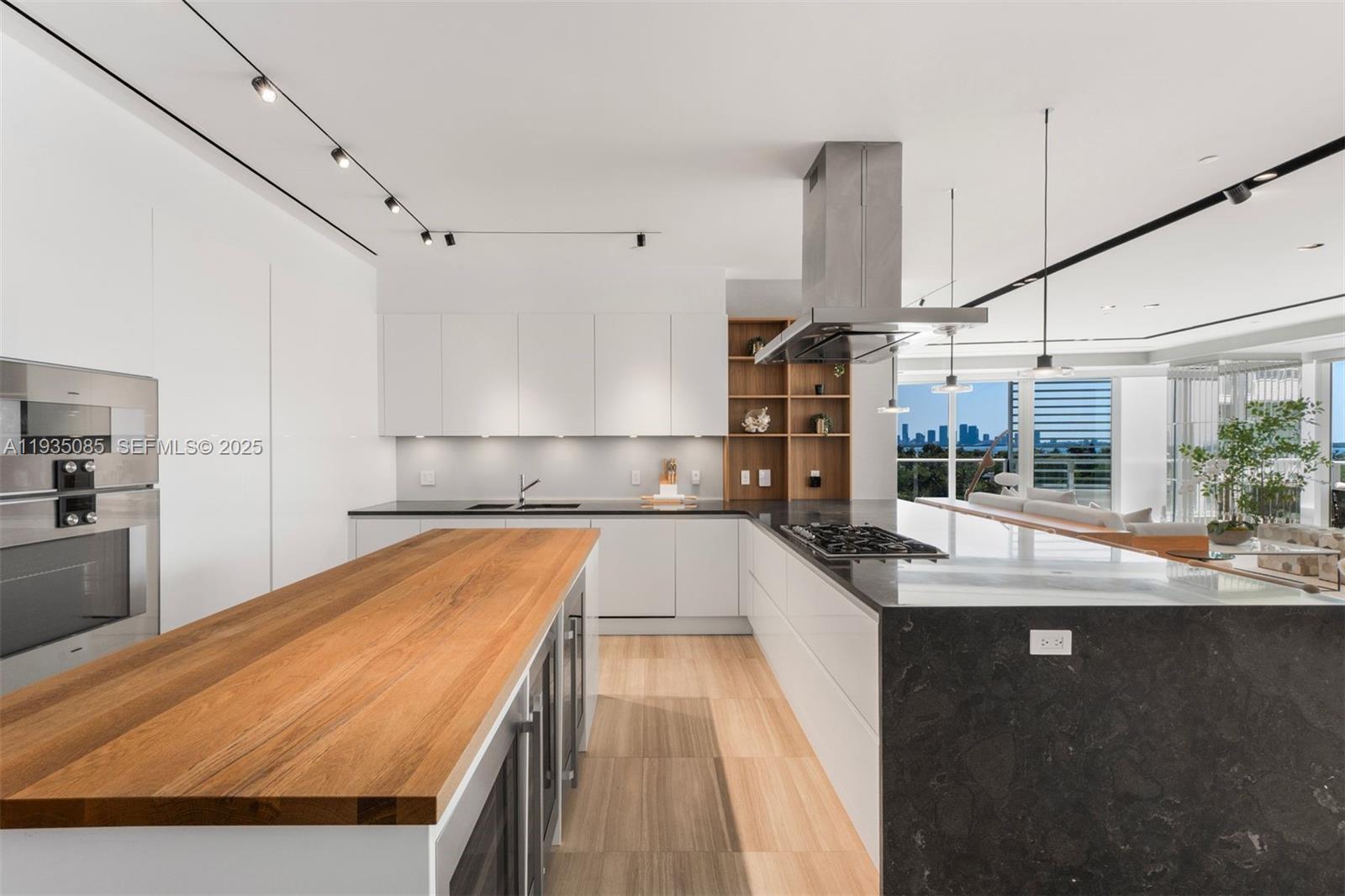 4701 N Meridian Ave #512, Miami Beach FL 33140
