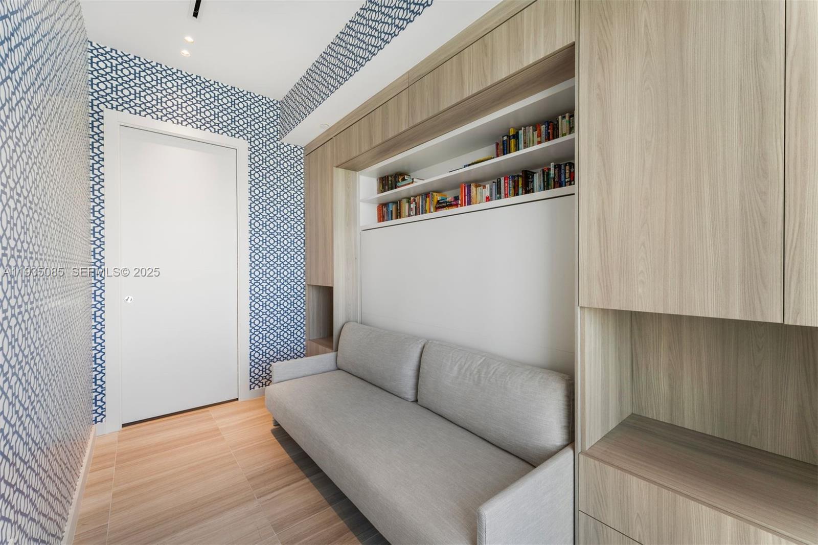 4701 N Meridian Ave #512, Miami Beach FL 33140