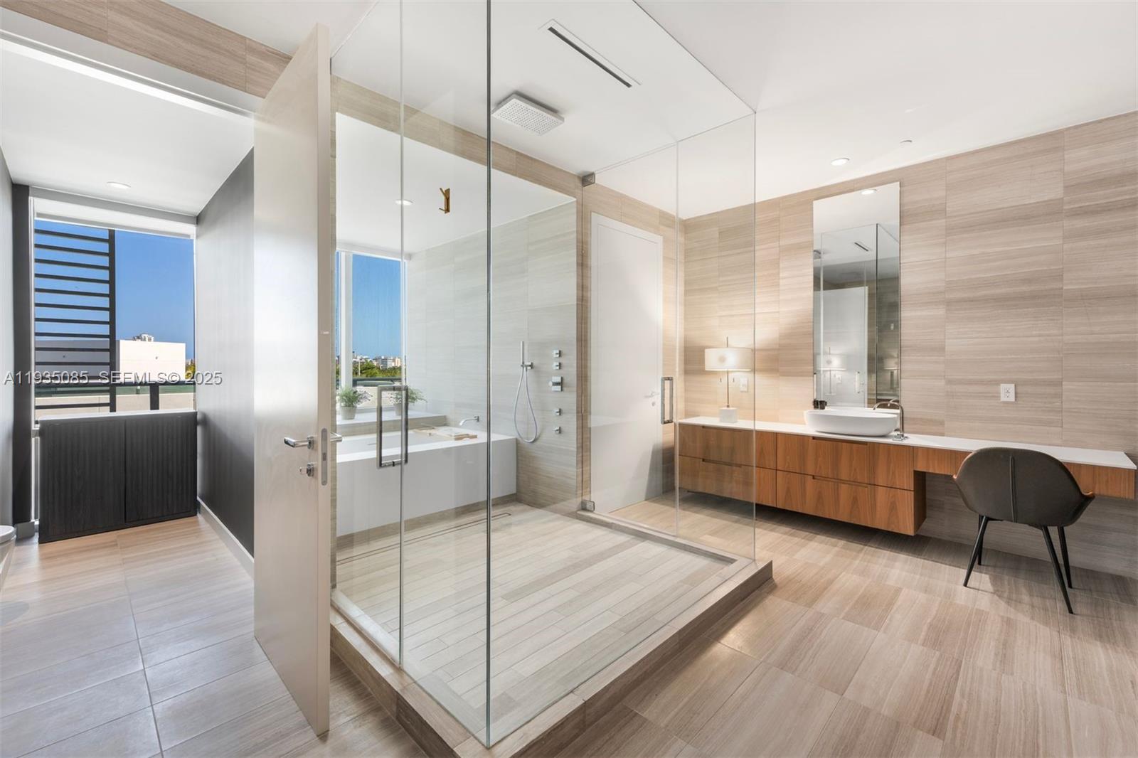 4701 N Meridian Ave #512, Miami Beach FL 33140