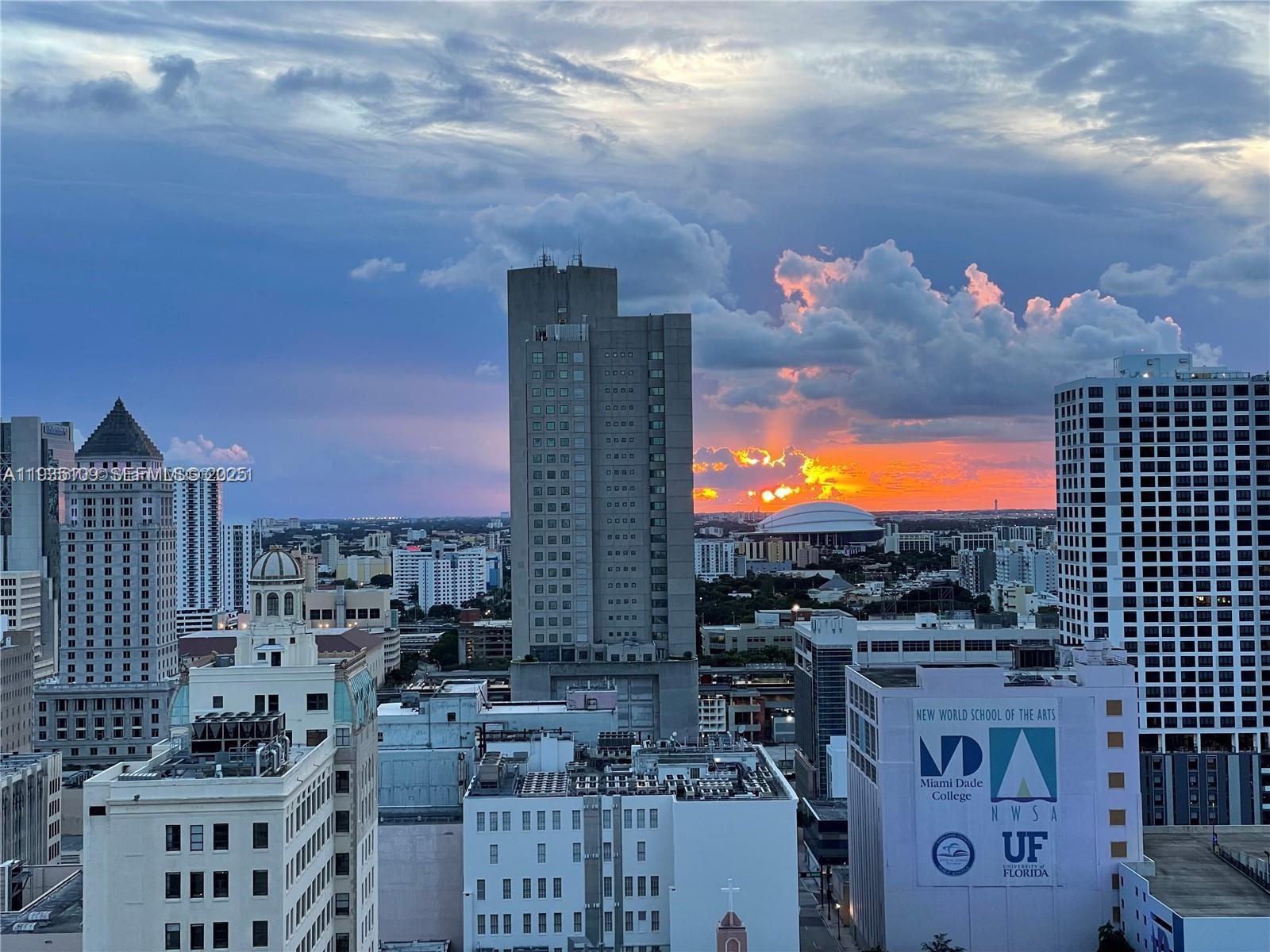 133 NE 2nd Ave #811, Miami FL 33132