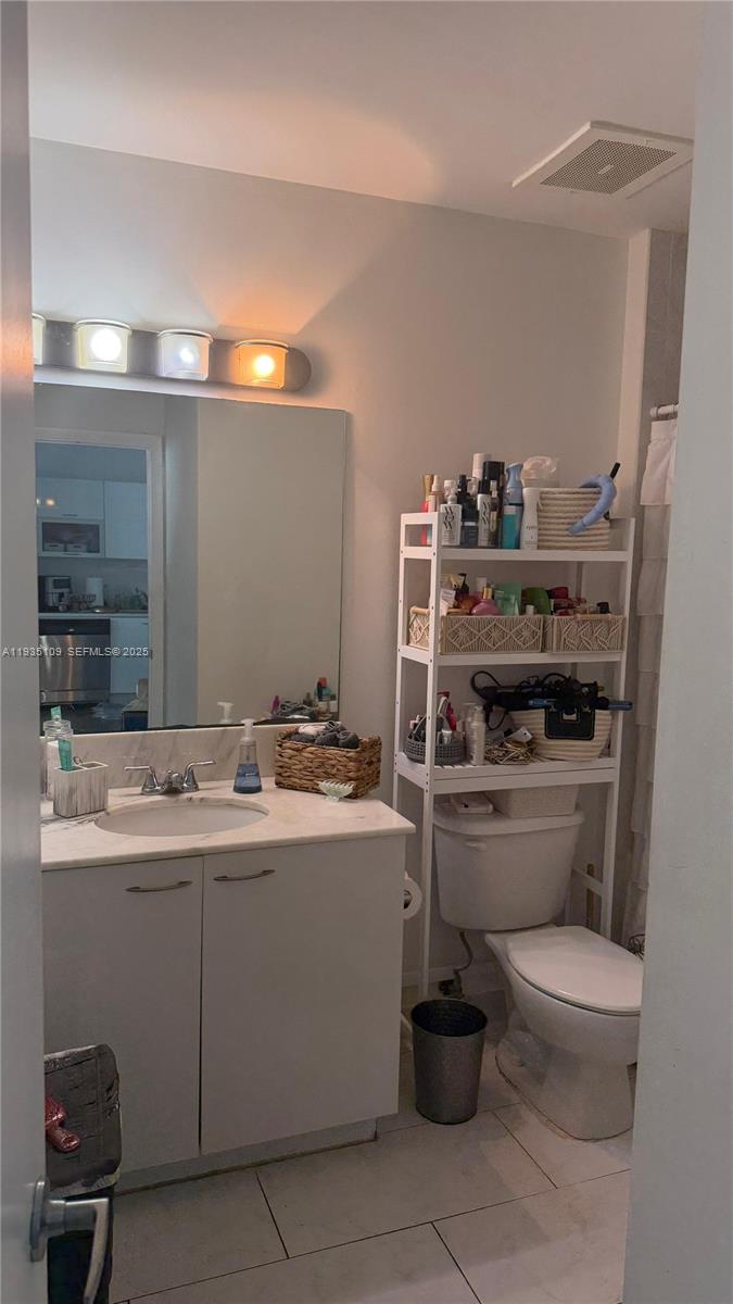 133 NE 2nd Ave #811, Miami FL 33132