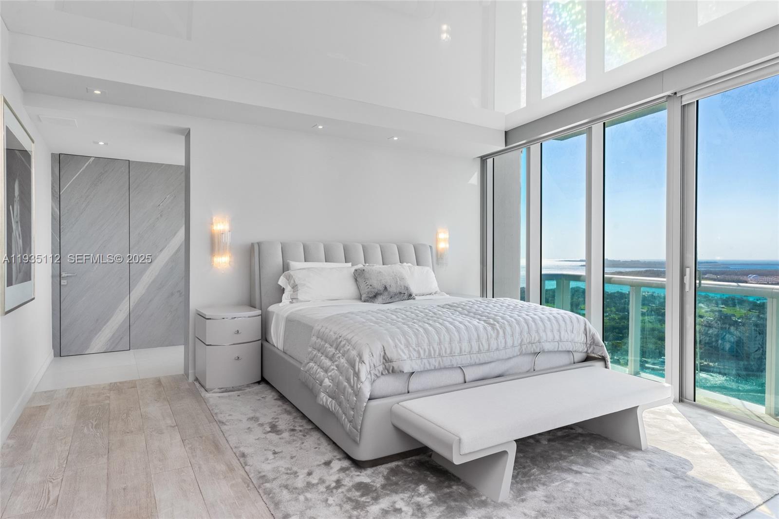 1000 S Pointe Dr #3501, Miami Beach FL 33139