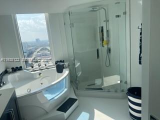 16699 Collins Ave #2507, Sunny Isles Beach FL 33160