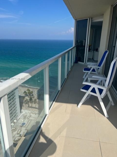 16699 Collins Ave #2507, Sunny Isles Beach FL 33160