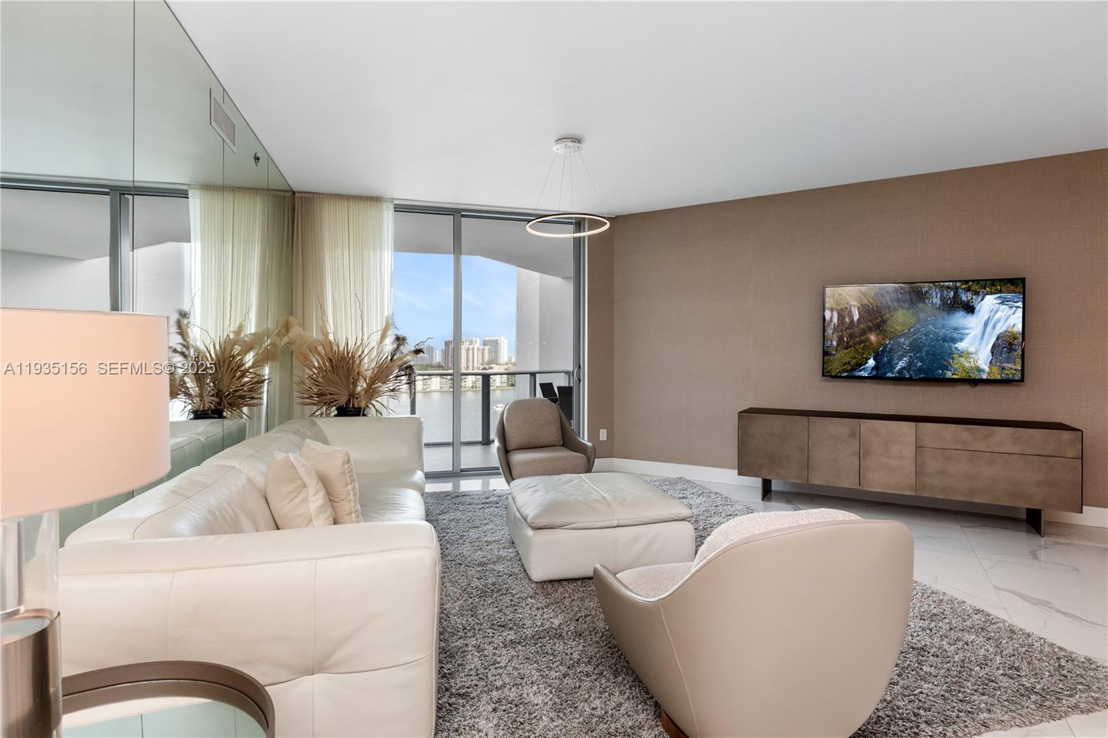 17301 Biscayne Blvd #908, North Miami Beach FL 33160