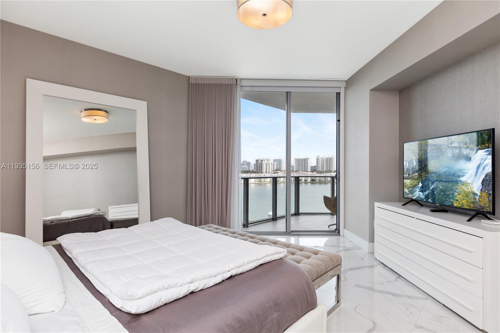 17301 Biscayne Blvd #908, North Miami Beach FL 33160
