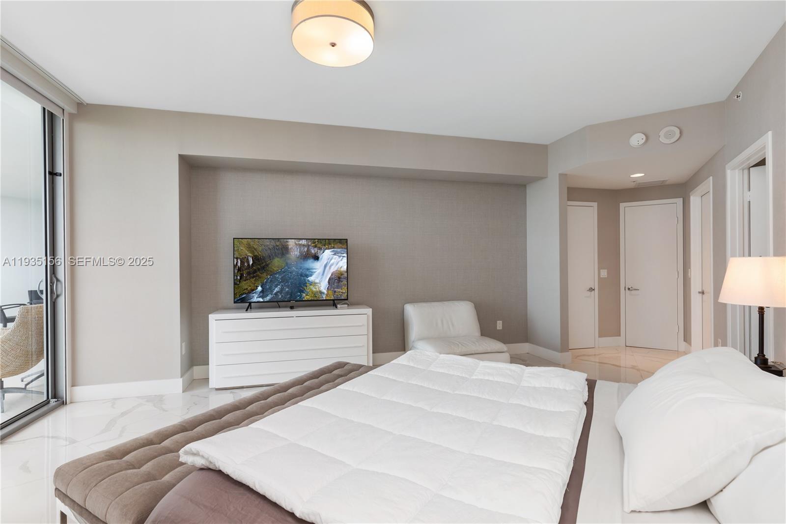 17301 Biscayne Blvd #908, North Miami Beach FL 33160