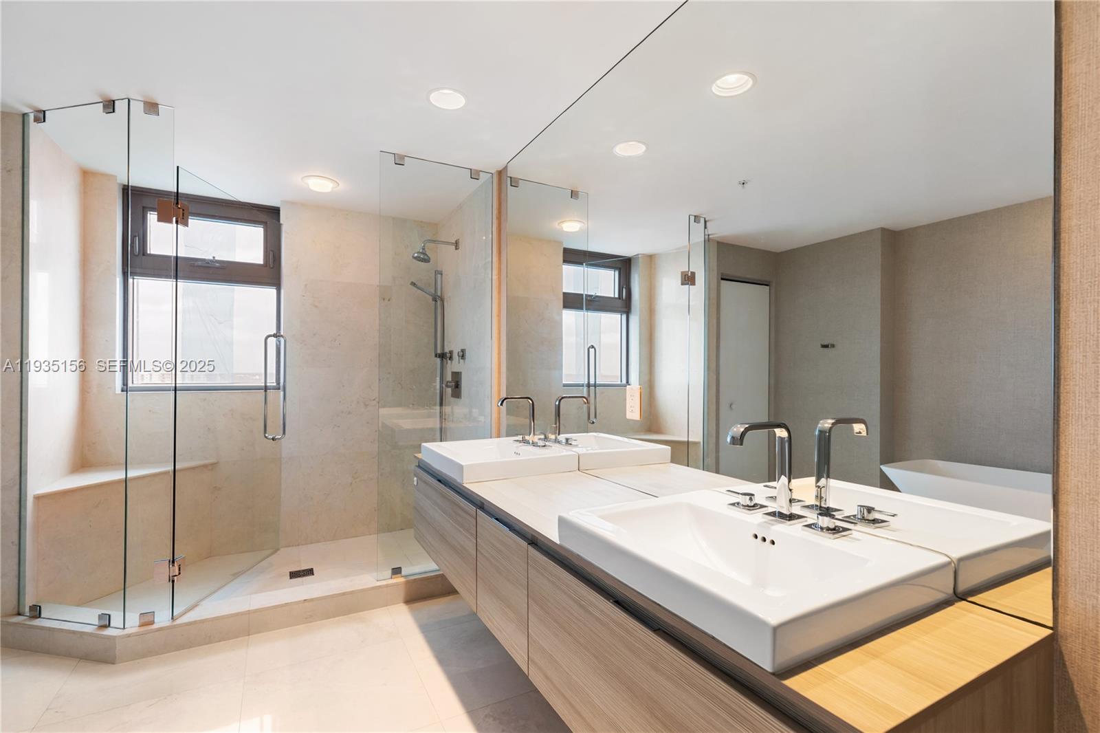 17301 Biscayne Blvd #908, North Miami Beach FL 33160