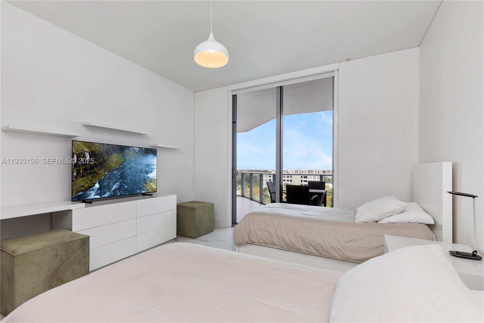 17301 Biscayne Blvd #908, North Miami Beach FL 33160