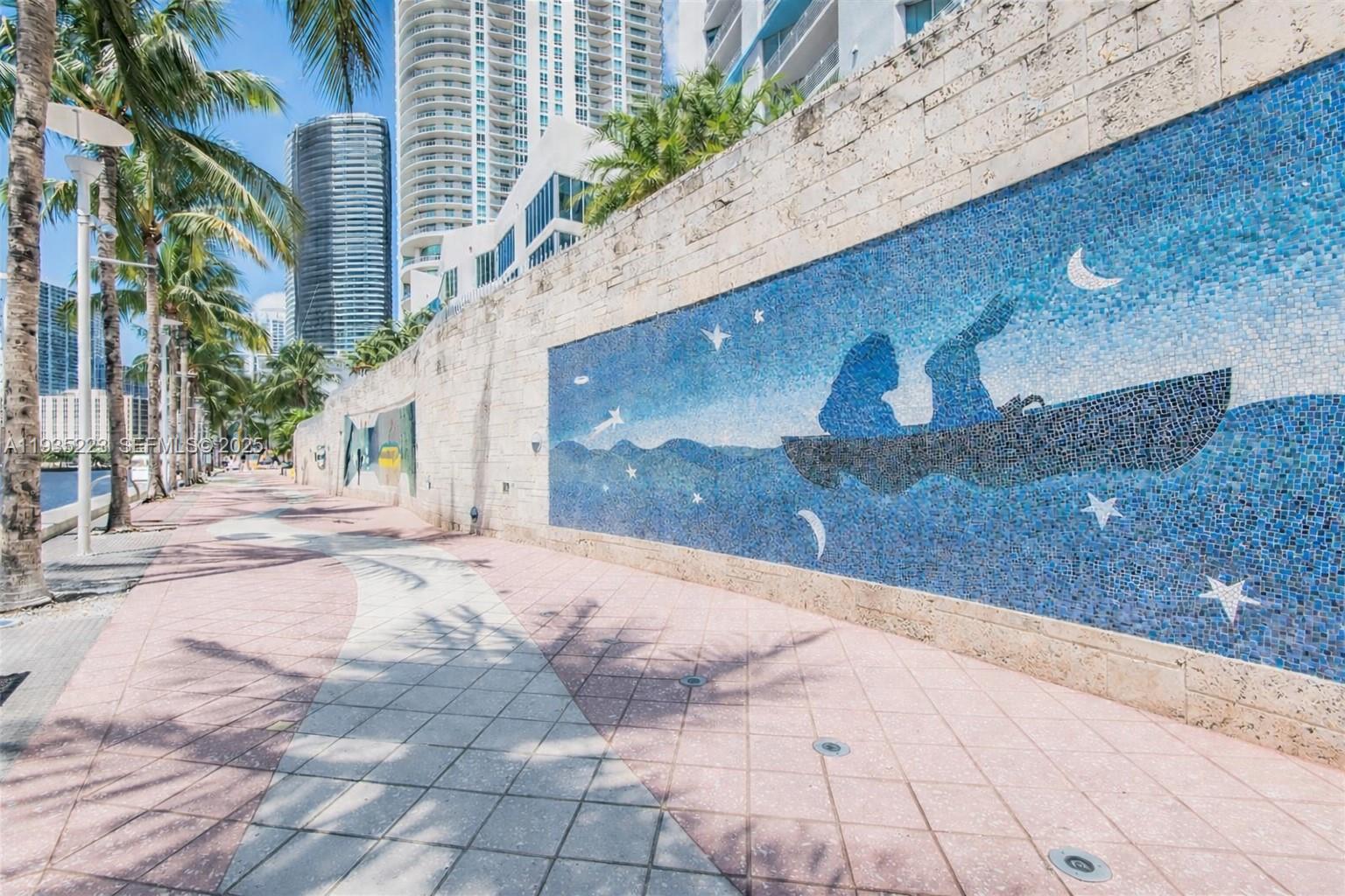 325 S Biscayne Blvd #14, Miami FL 33131