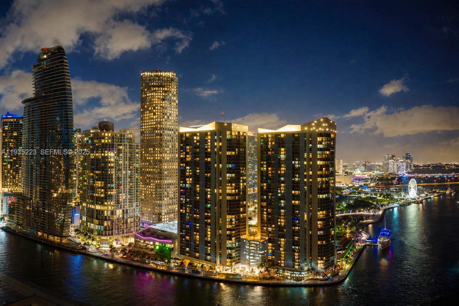 325 S Biscayne Blvd #14, Miami FL 33131