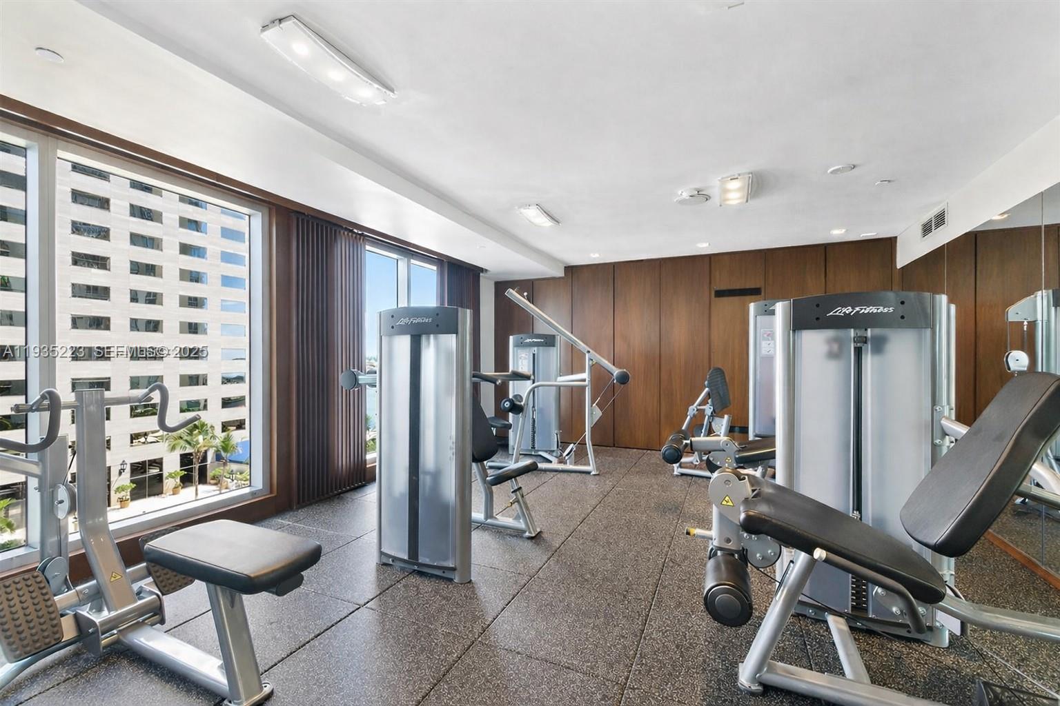 325 S Biscayne Blvd #14, Miami FL 33131