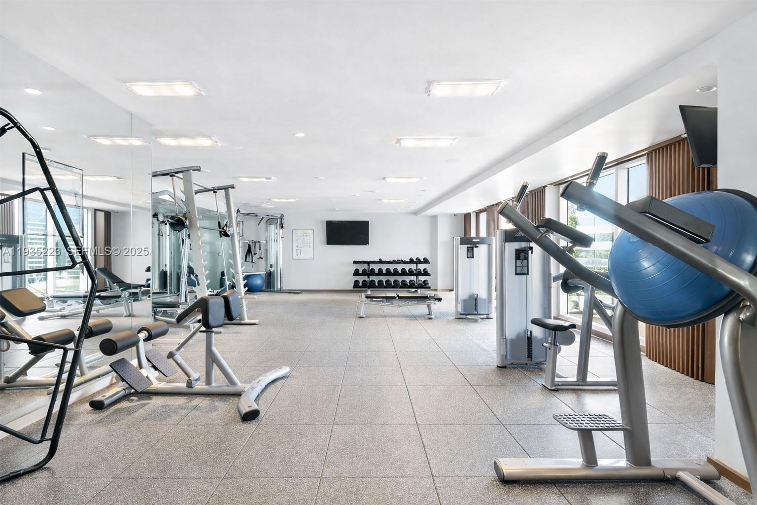 325 S Biscayne Blvd #14, Miami FL 33131