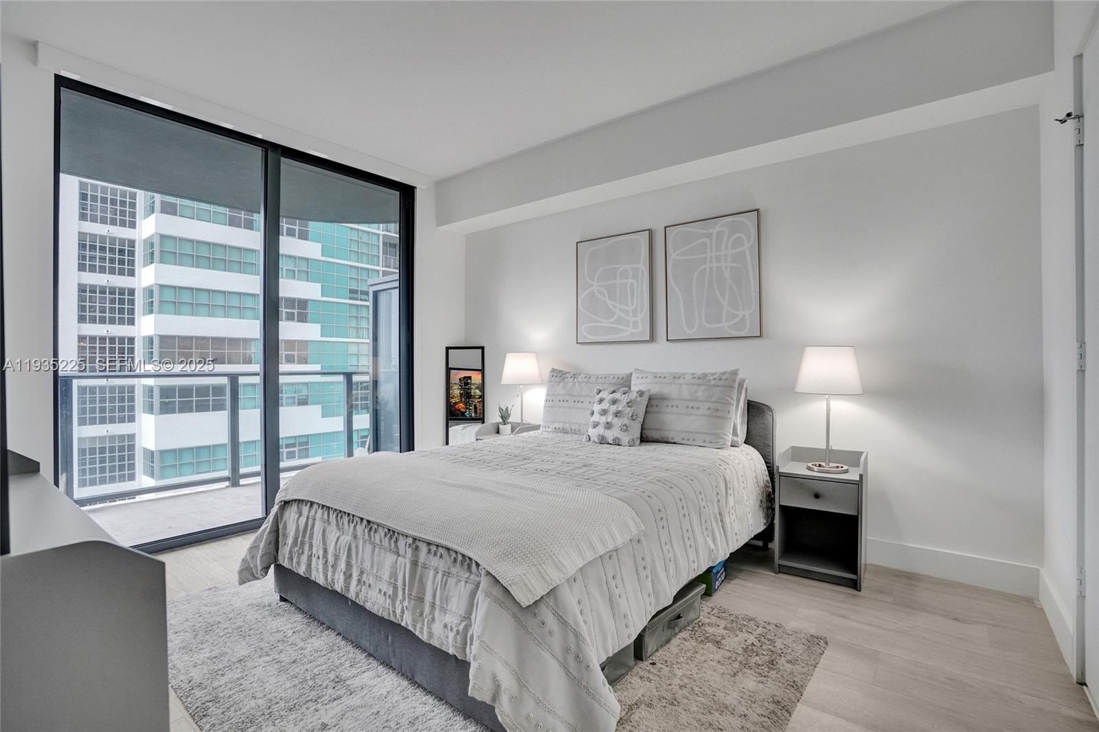 121 NE 34th St #902, Miami FL 33137