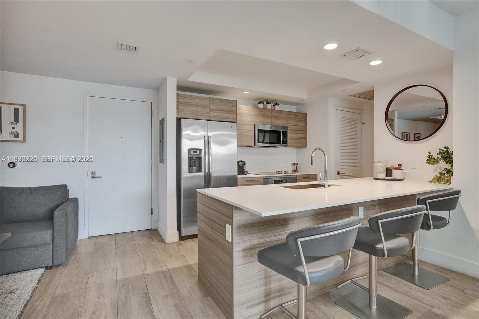 121 NE 34th St #902, Miami FL 33137
