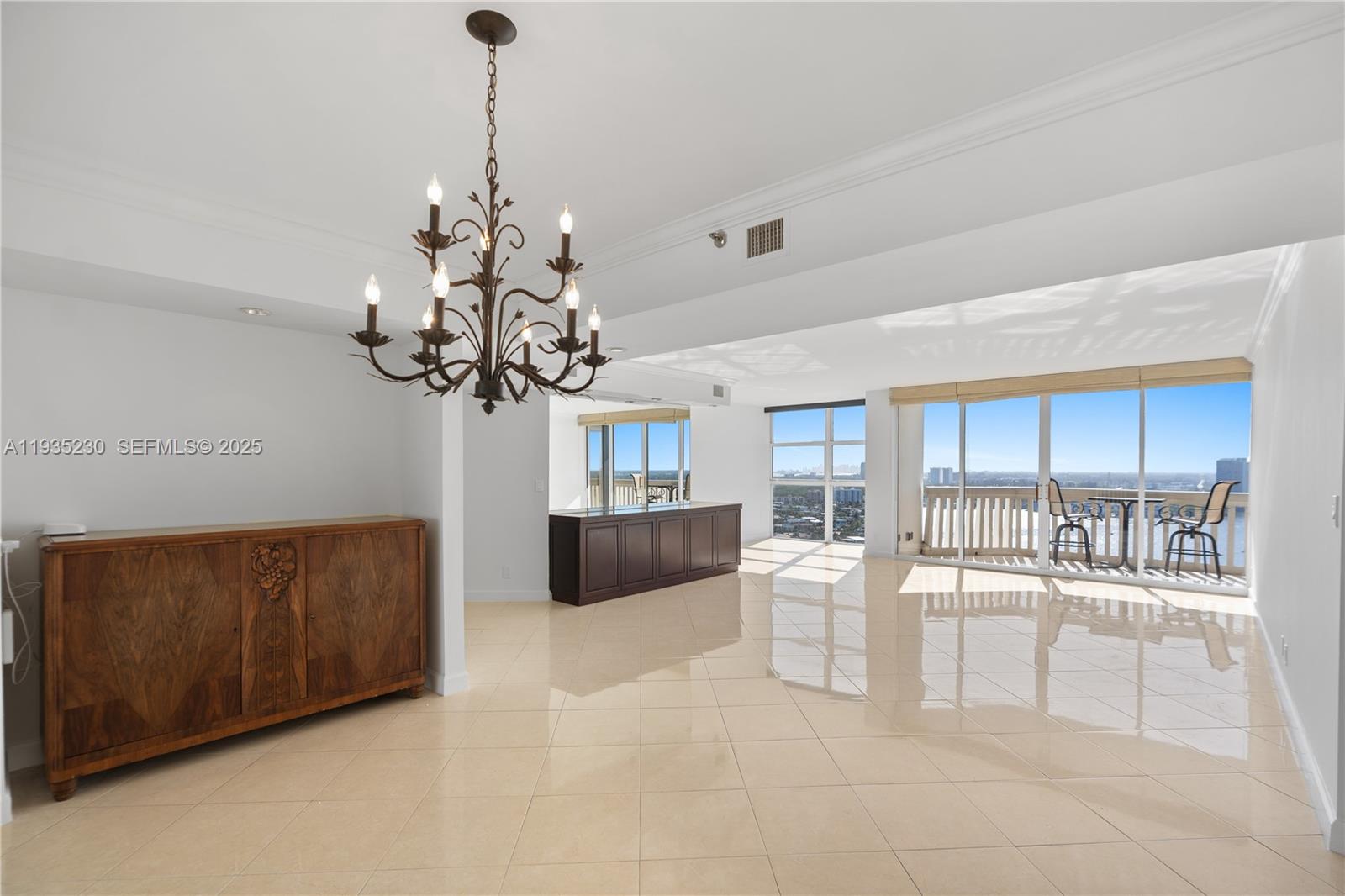 1000 W Island Blvd #3002, Aventura FL 33160
