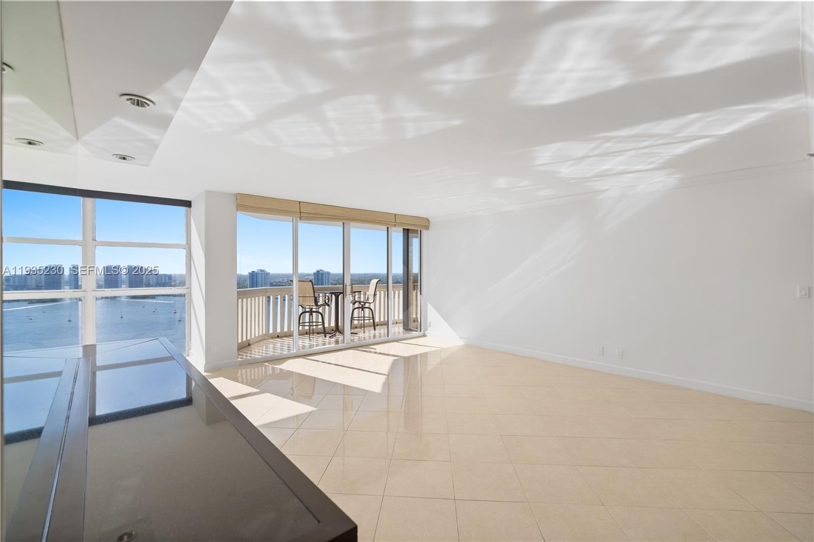 1000 W Island Blvd #3002, Aventura FL 33160