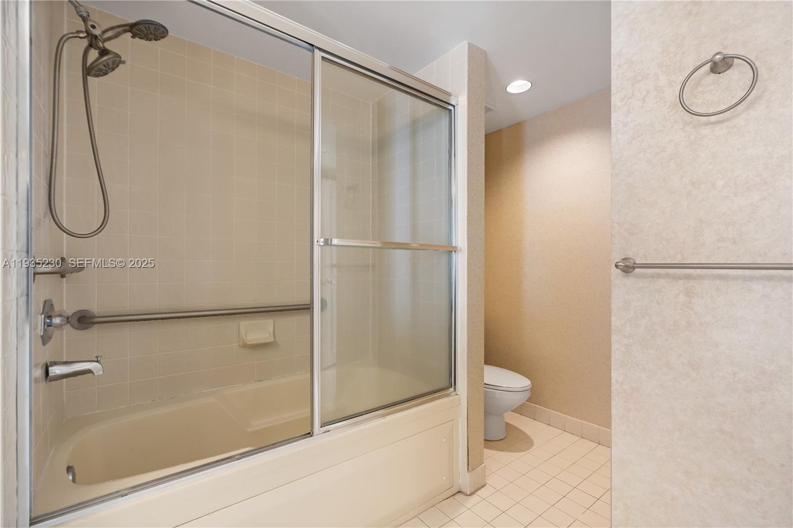 1000 W Island Blvd #3002, Aventura FL 33160