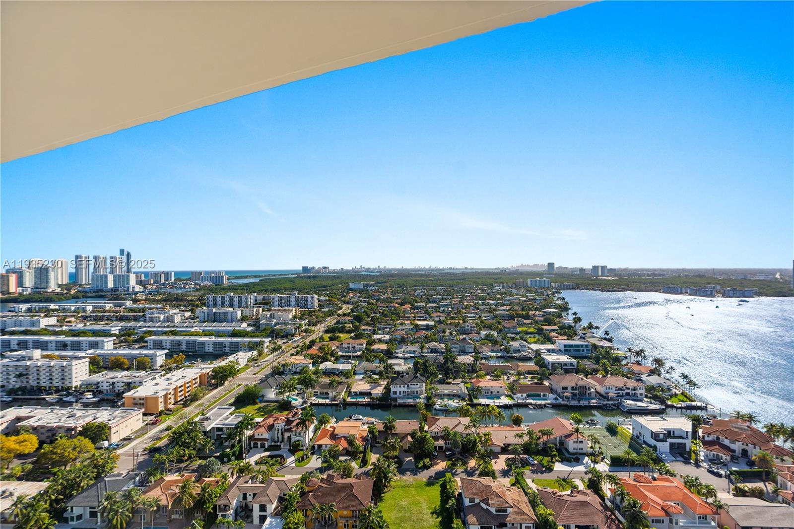 1000 W Island Blvd #3002, Aventura FL 33160