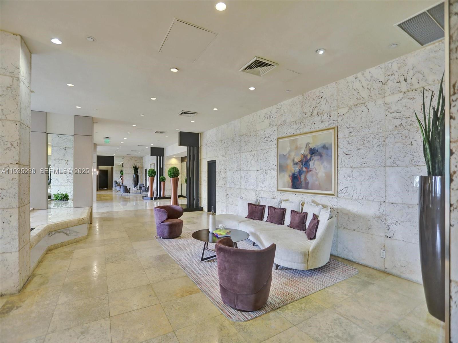 1000 W Island Blvd #3002, Aventura FL 33160