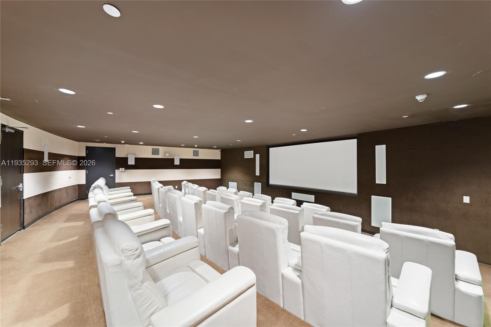 900 Biscayne Blvd #2106, Miami FL 33132